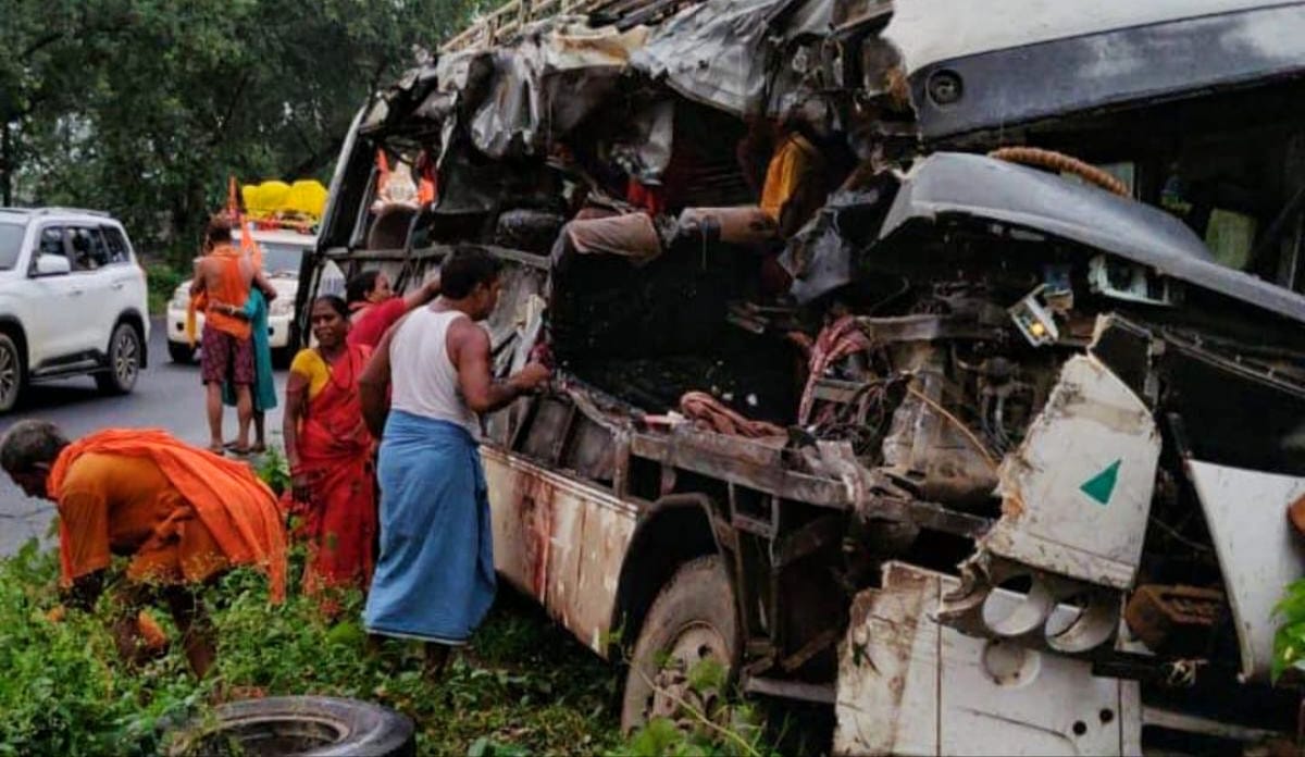 Devghar: 18 Kanwariyas Killed in Bus-Truck Collision