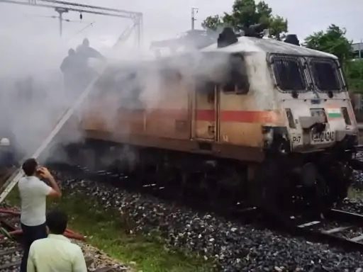 Fire Breaks Out in Gareeb Rath Express Engine, Major Tragedy Averted