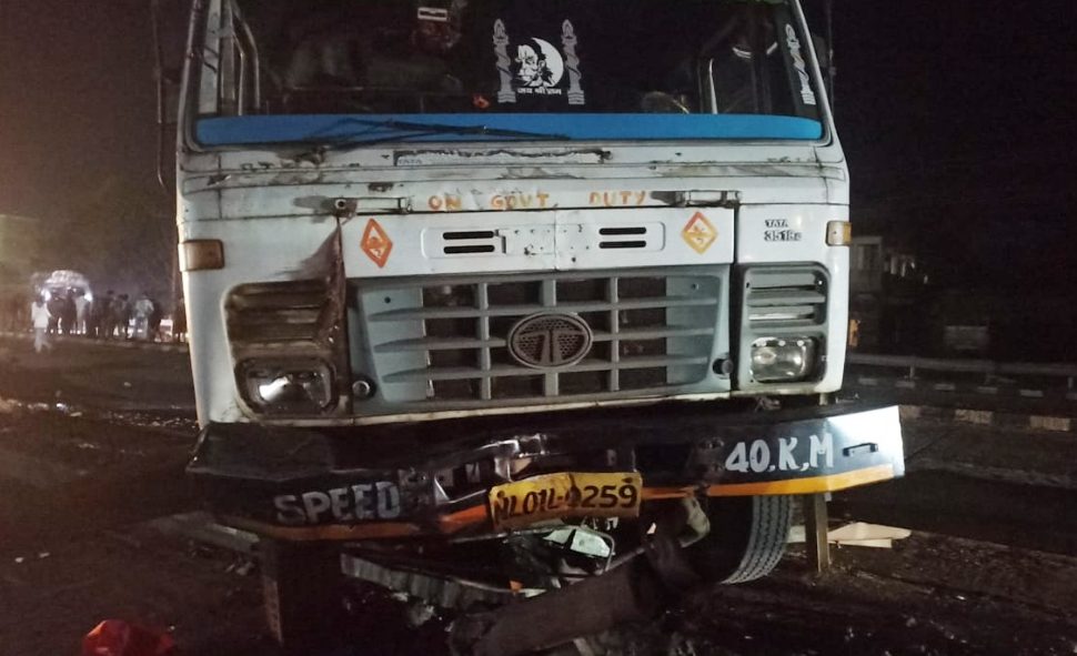 Speeding Gas Tanker Kills Nine Cows on NH-18 in Jharkhand