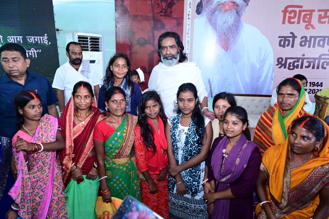 The true tribute to Guruji is to follow the path shown by him:  CM