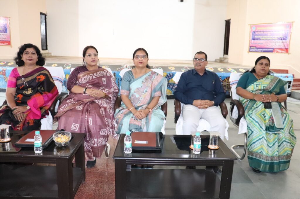 CBSE Organizes Capacity Building Program at Saraswati Vidya Mandir, Dhurwa