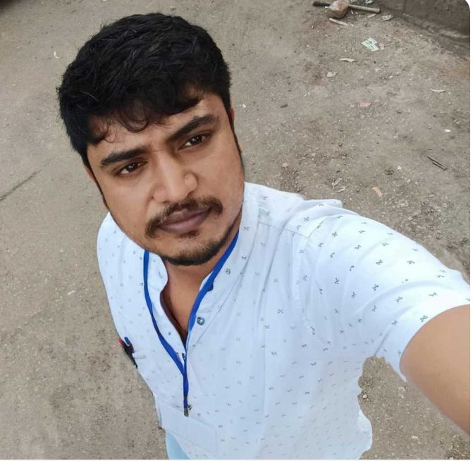 Professor Writes ‘Sorry Moto’ on Mirror Before Ending Life in Jamshedpur
