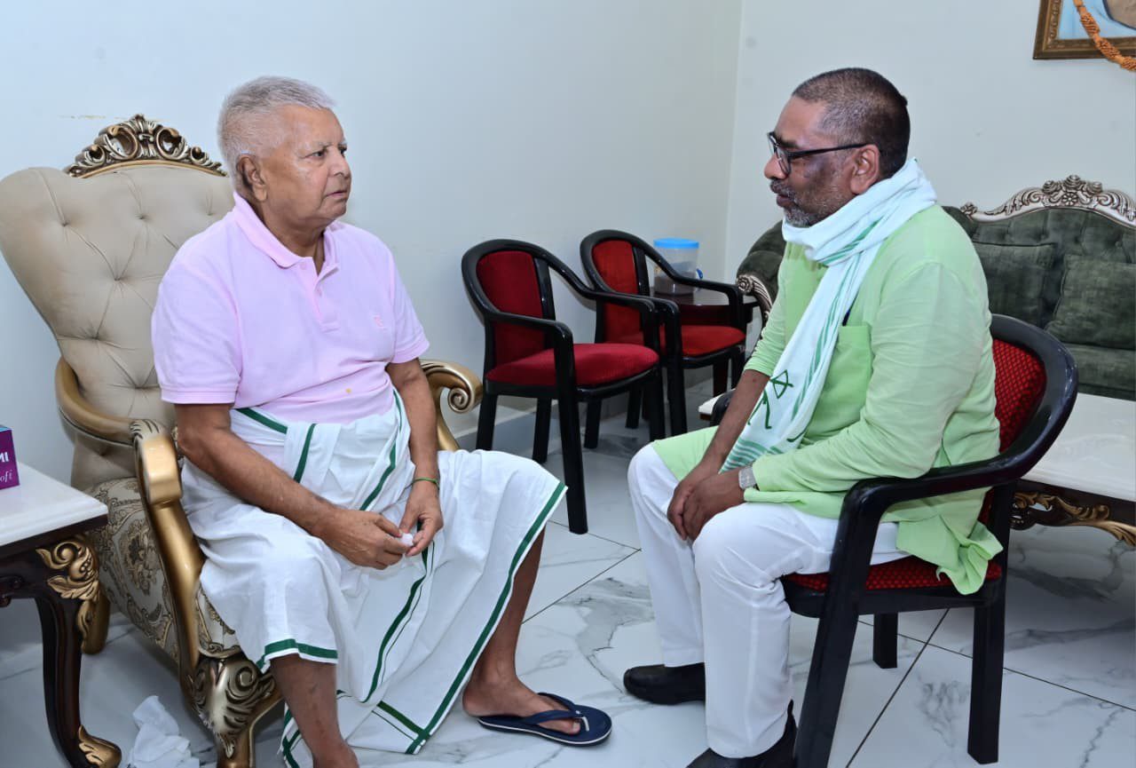 CM Hemant Soren Meets Lalu Prasad Yadav in Patna