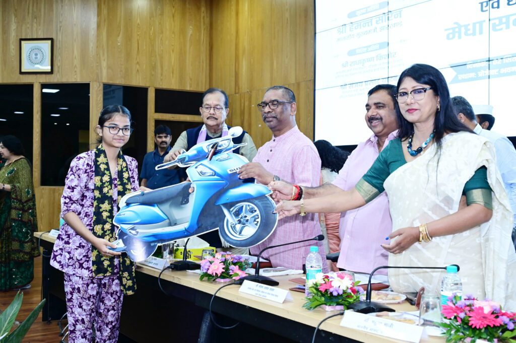 Jharkhand Committed to Transforming Education: CM Hemant Soren