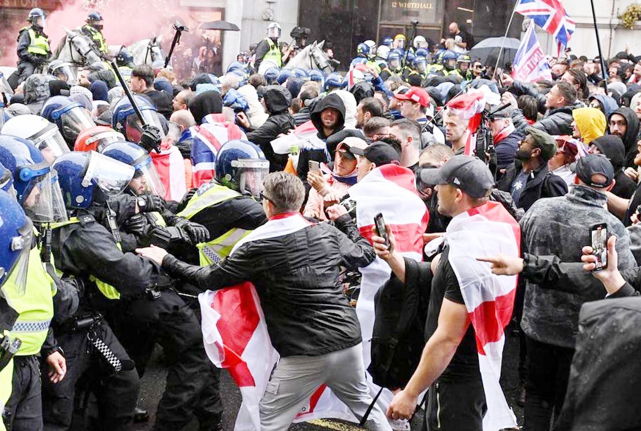 After Nepal, Unrest Hits London: Over 1.2 Lakh Rally Against Immigration, Clashes with Police