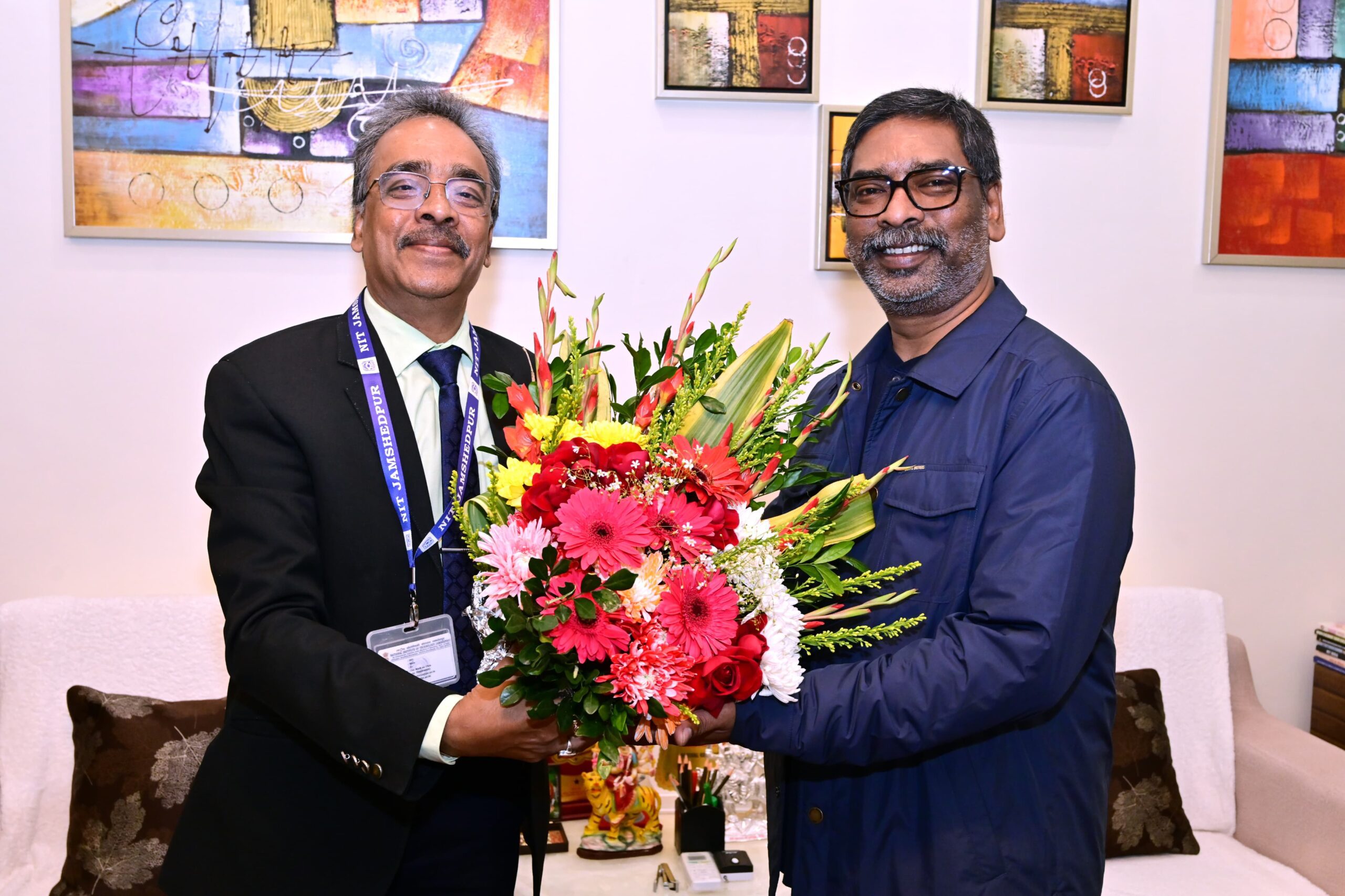 NIT Director Meets CM, Invites Him to 15th Convocation Ceremony