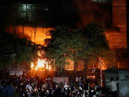 Violence Erupts Again in Bangladesh, Mobs Attack Newspaper Offices