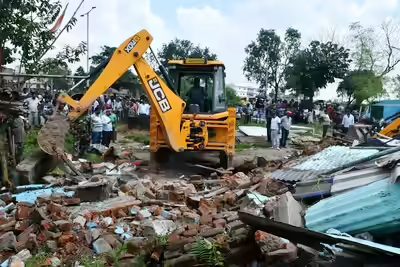 Bulldozers raze seven houses in Ranchi during RIMS encroachment drive