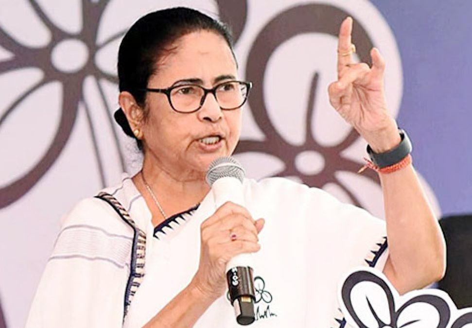 Mamata Banerjee refuses to fill SIR form, calls it an insult to citizenship