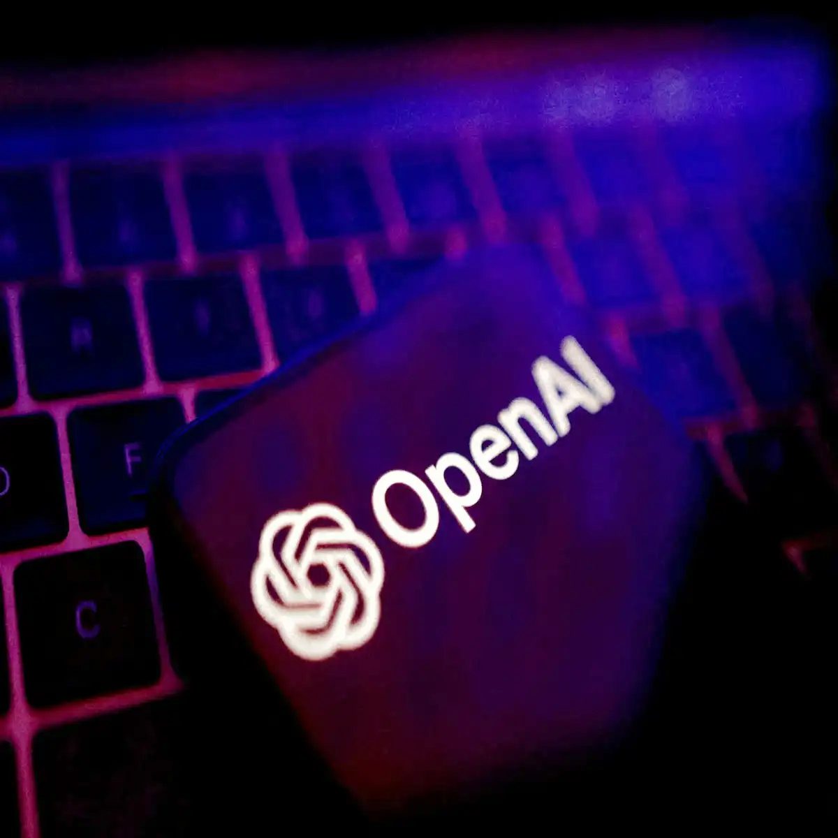 OpenAI Launches AI Browser “Atlas”, Promises Computers That Work on Their Own