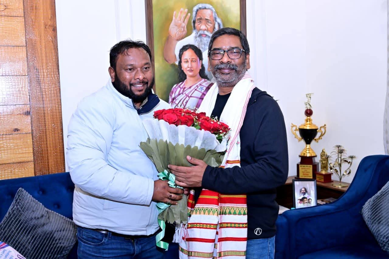 MLA Extends Christmas Greetings to Chief Minister Hemant Soren