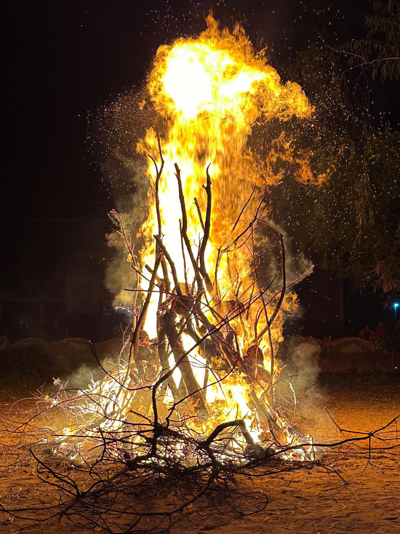 Holika Dahan on March 2, Holi Festival to Be Celebrated on March 4