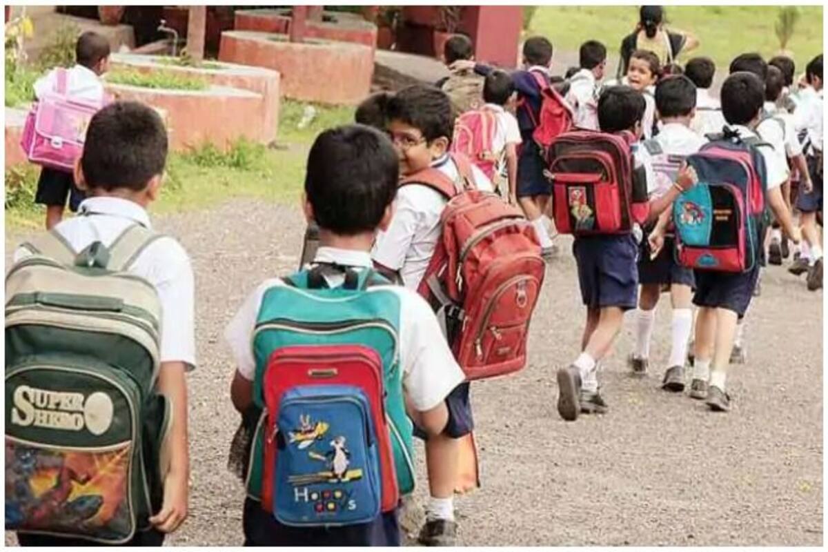 Parents to Attend School with Children in Jamshedpur Literacy Drive
