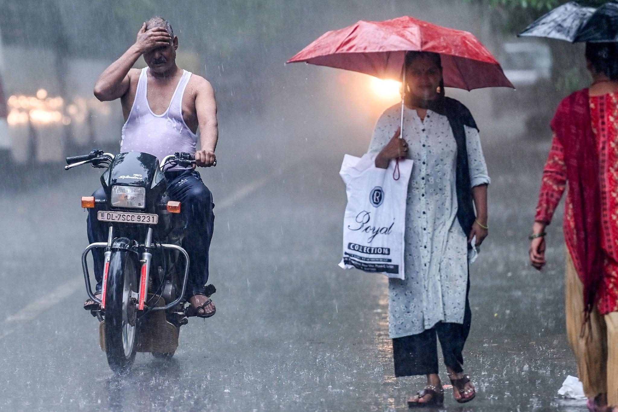 Weather Takes a Turn Again: Storm, Rain Alerts Issued Across India