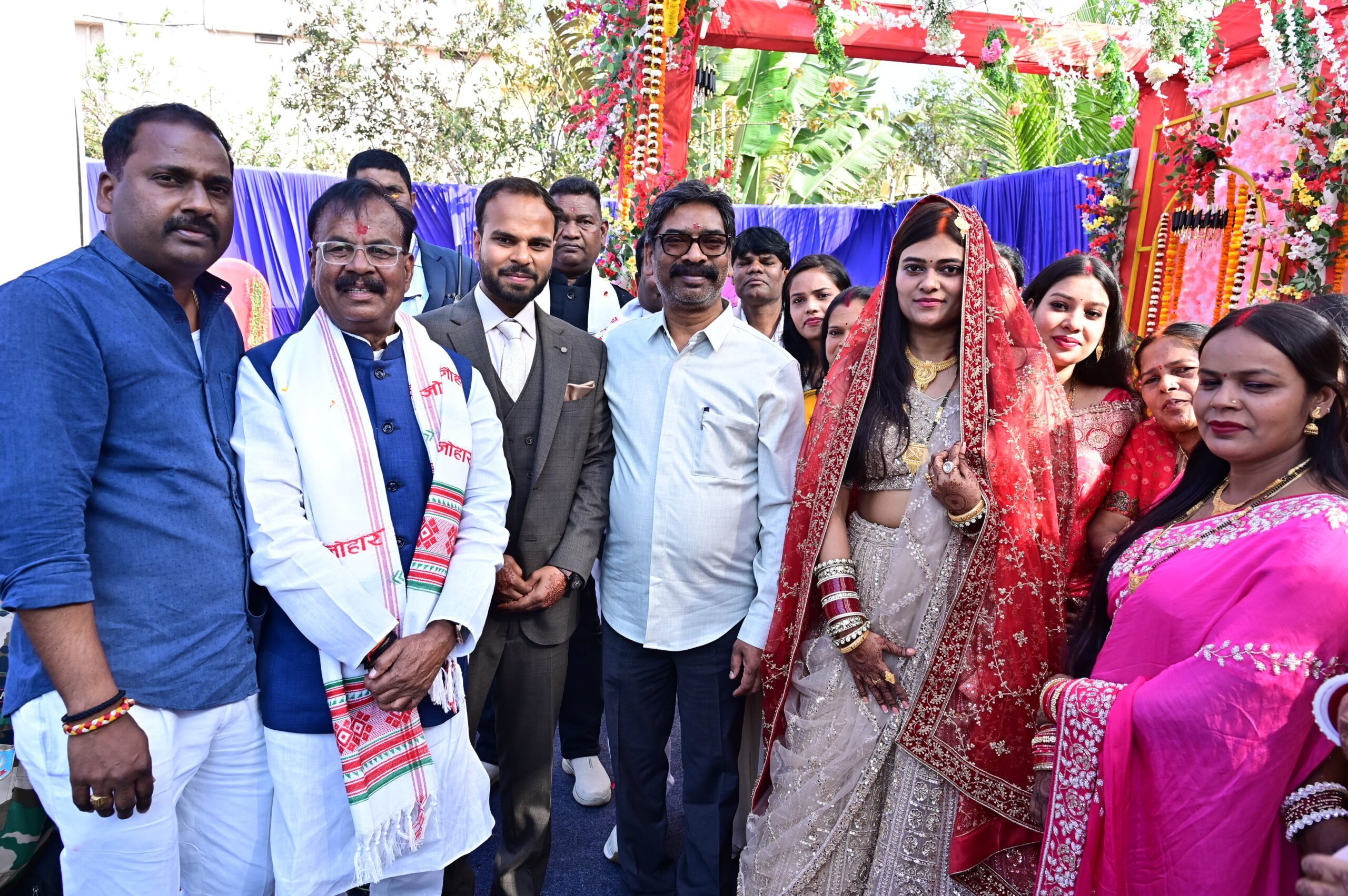 Chief Minister Hemant Soren Attends Wedding Ceremony of MLA Janardan Paswan’s Son