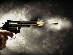 In Chaibasa, a constable shot himself with his service rifle and died on the spot