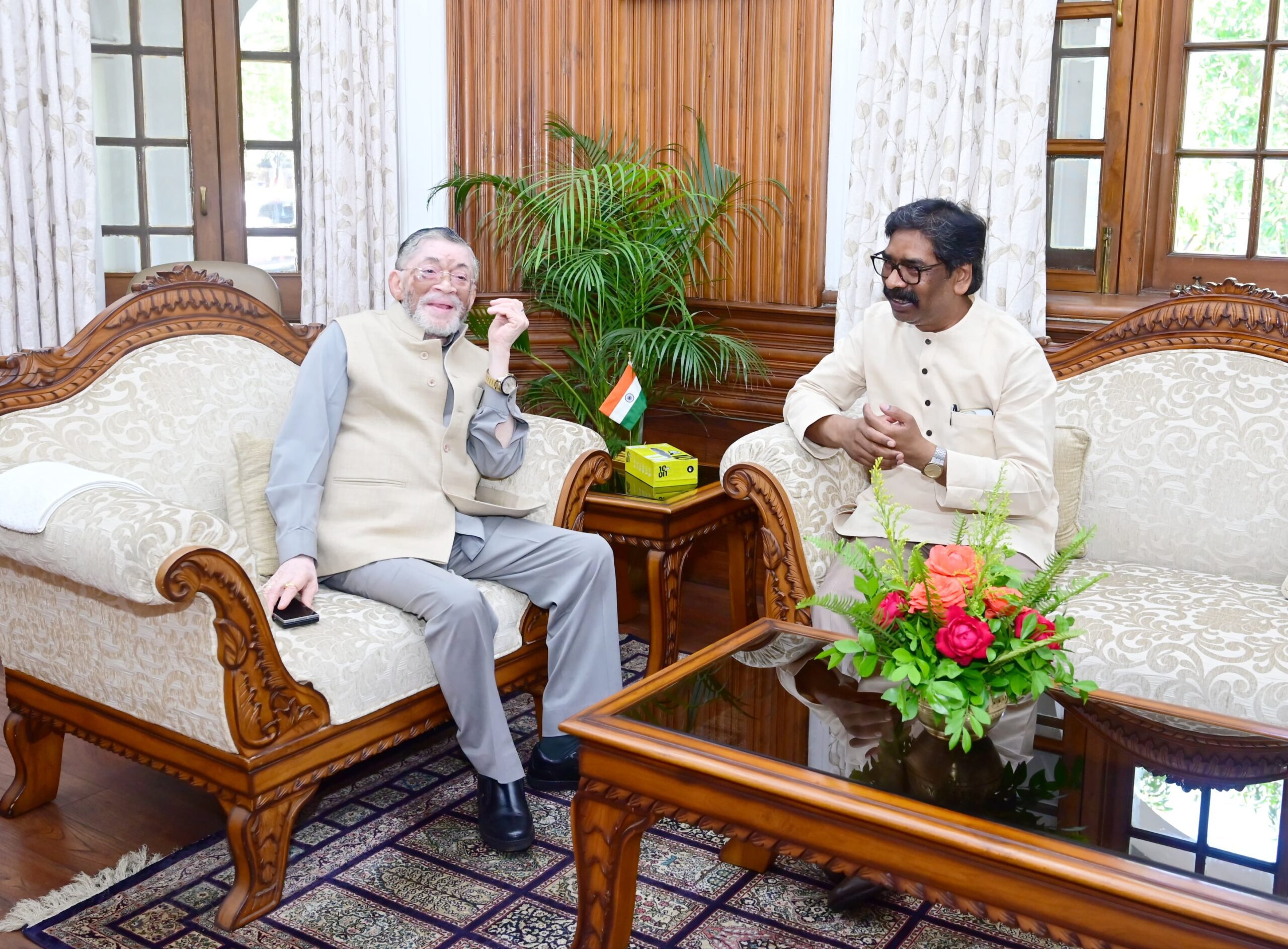 Chief Minister Meets Governor, Shares Updates on Development Works