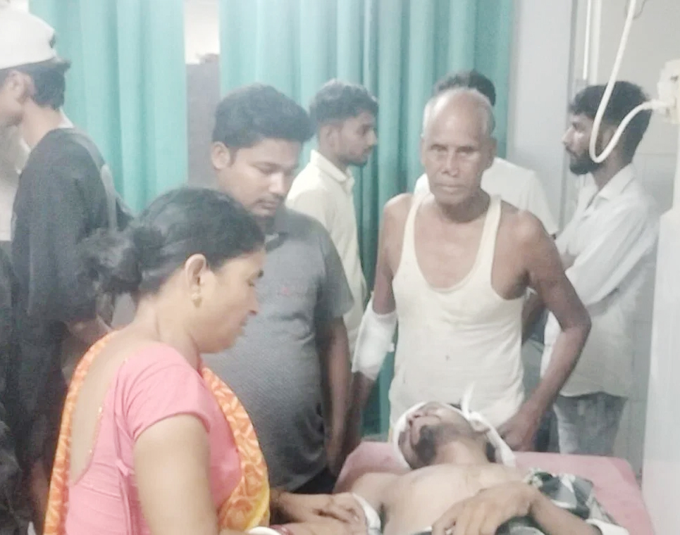 Superstition Sparks Clash Between Two Families in Palamu, Six Injured