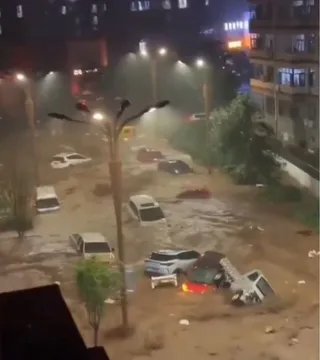 Cars Swept Away, Flights and Trains Cancelled as Typhoon Bavi Wreaks Havoc in China