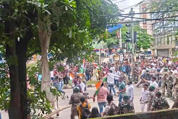 Congress, BJP Workers Clash in Ranchi Over NEET Paper Leak Issue