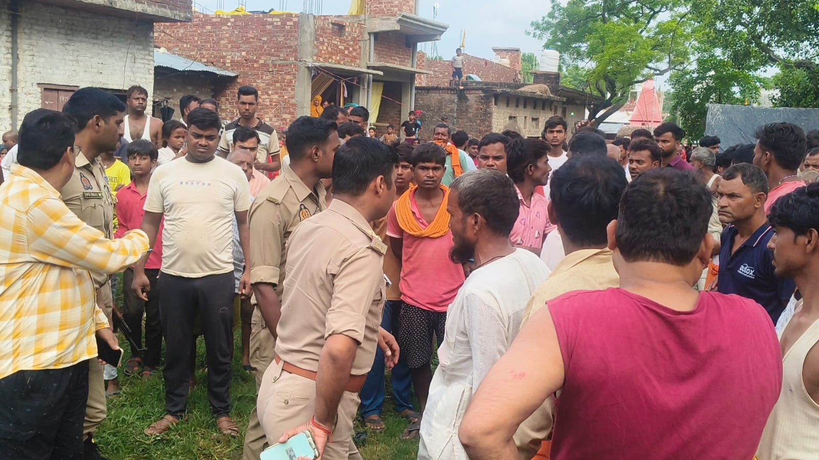 Son Axes Mother to Death in Bahraich, Accused Taken into Custody