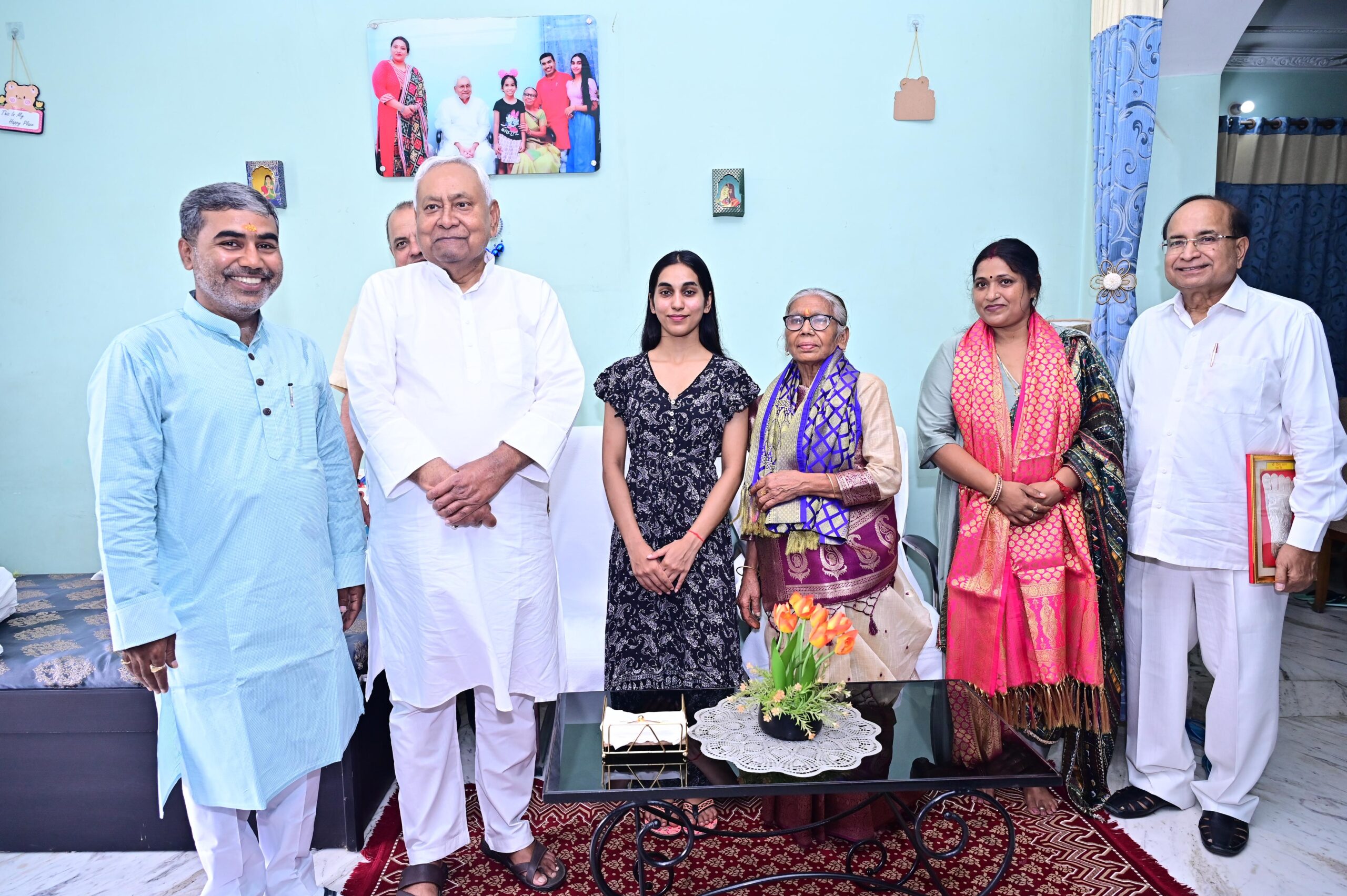 Nitish Kumar Visits JD(U) Leader's Residence on Guru Purnima, Blesses Family