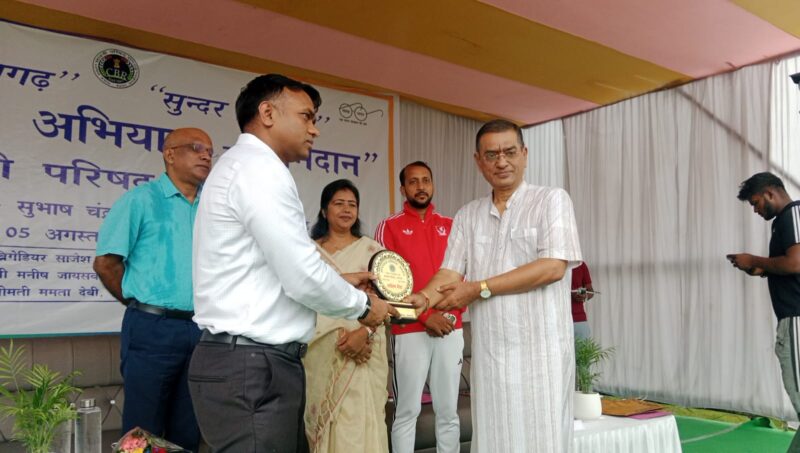 Social Worker Kamal Bagaria Honoured for Contribution to Cleanliness Drive in Ramgarh