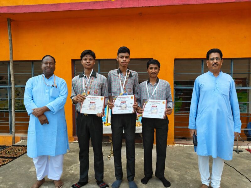 Saraswati Vidya Mandir Rajrappa Excels at Cluster-Level Quiz Competition