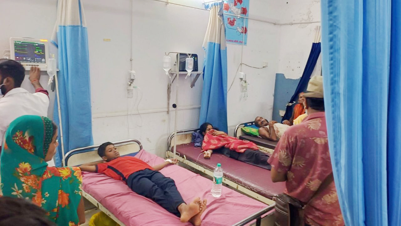 Bamboo Mushroom Leaves Four Children Ill in Koderma, Treatment Underway