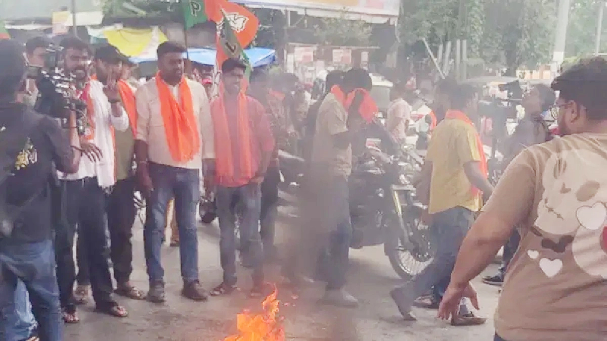 Ranchi Jharkhand Bandh: BJP Workers Block Ratu Road, Burn Tyres