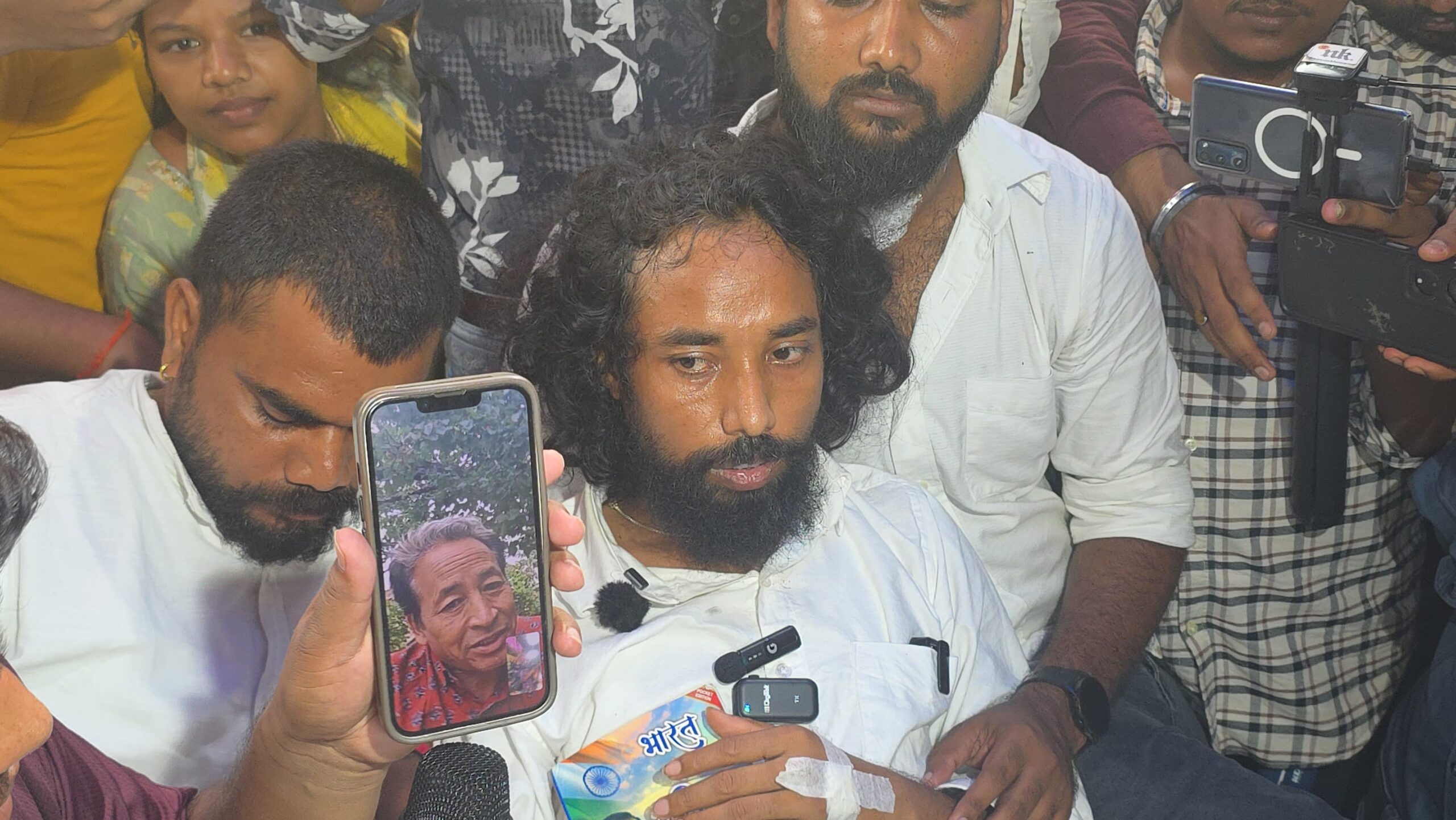 Sonam Wangchuk Encourages JPSC-JSSC Recruitment Protest Leader Devendra Nath Mahto Through Video Call