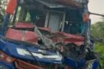 Koderma Road Accident: Bus-Truck Crash Leaves 12-Year-Old Dead