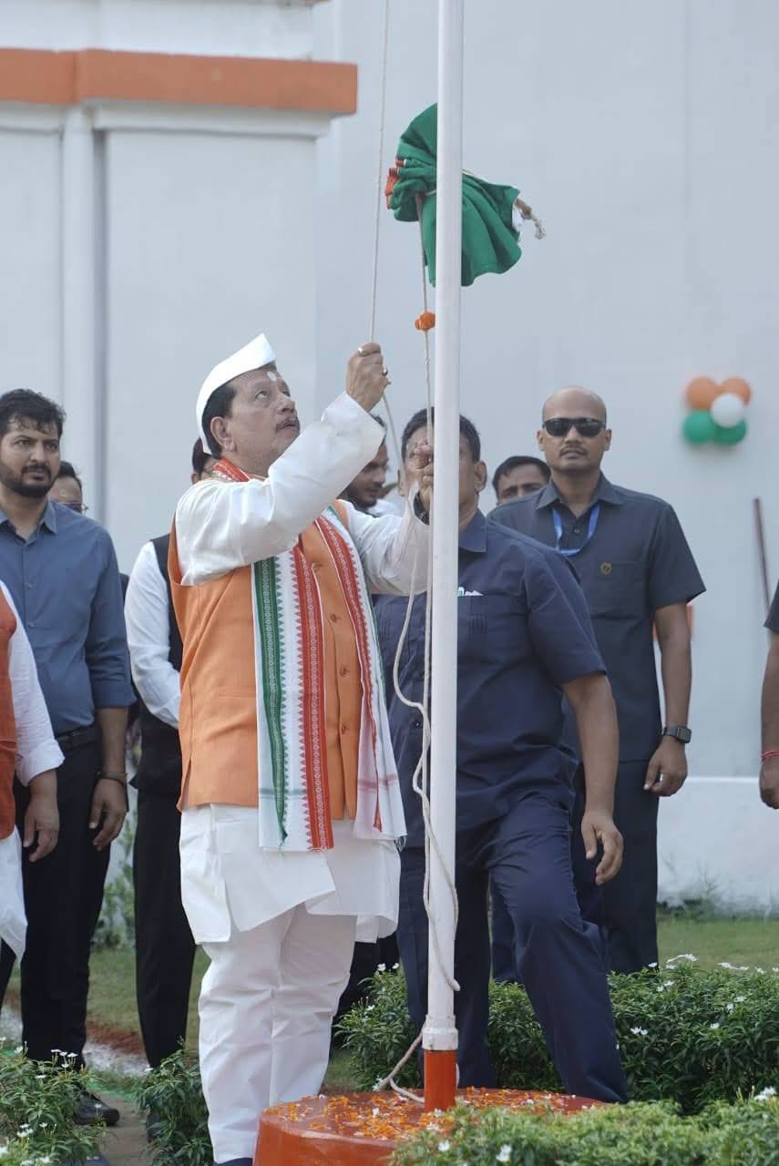 Agriculture Minister Vijay Kumar Sinha Hoists National Flag at Official Residence on Independence Day