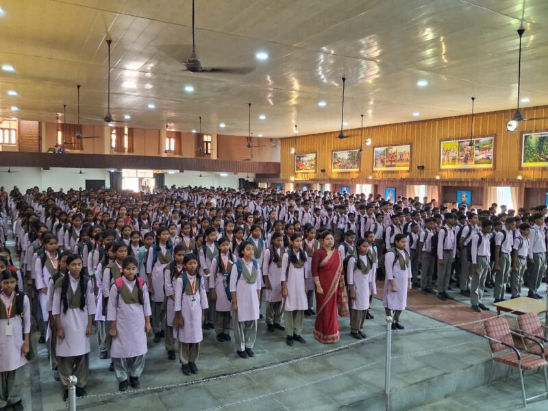 Tributes Paid to Sudivya Kumar Sonu at Saraswati Shishu Vidya Mandir