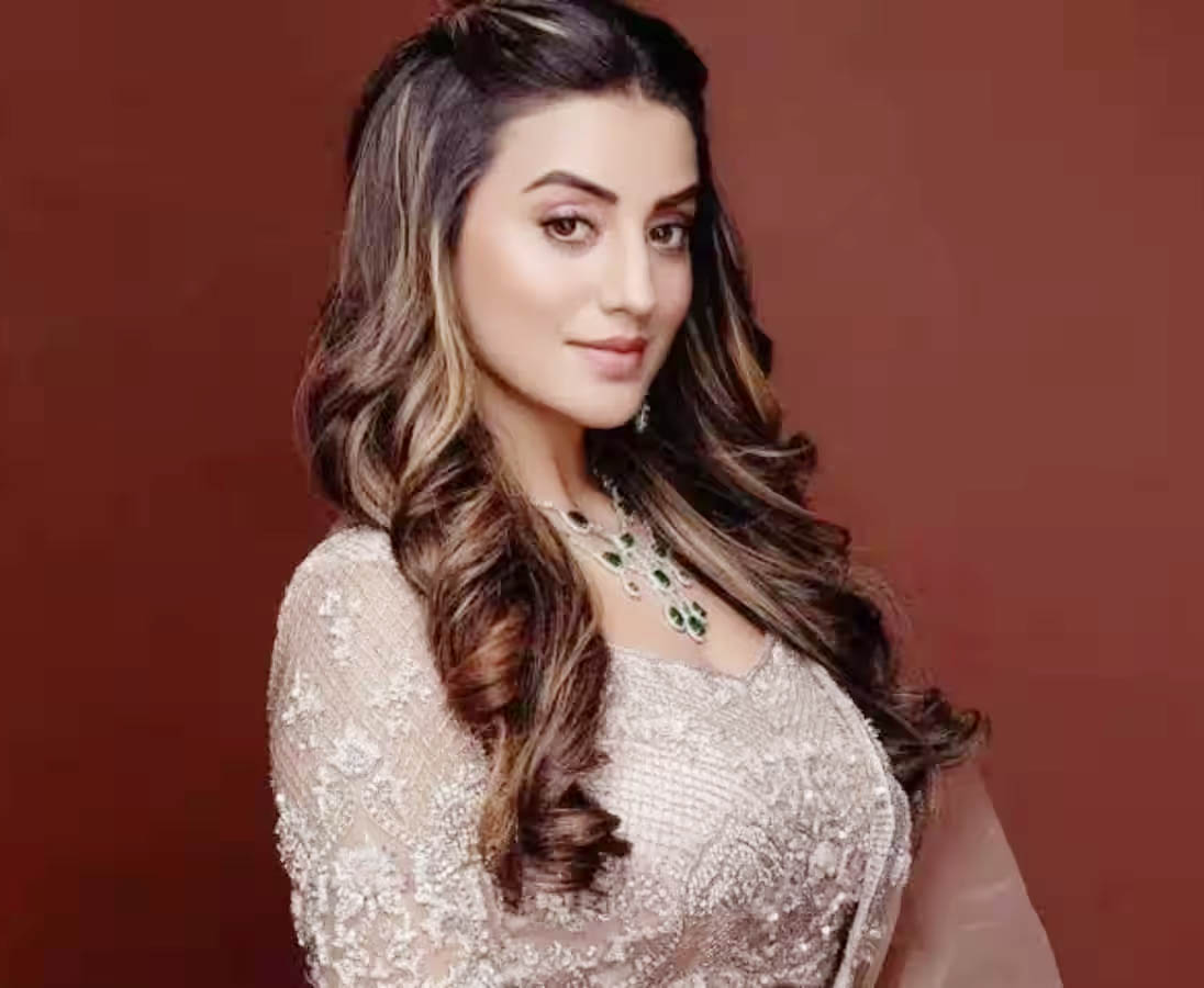 Akshara Singh Says Childless Couples Should Give IVF a Try