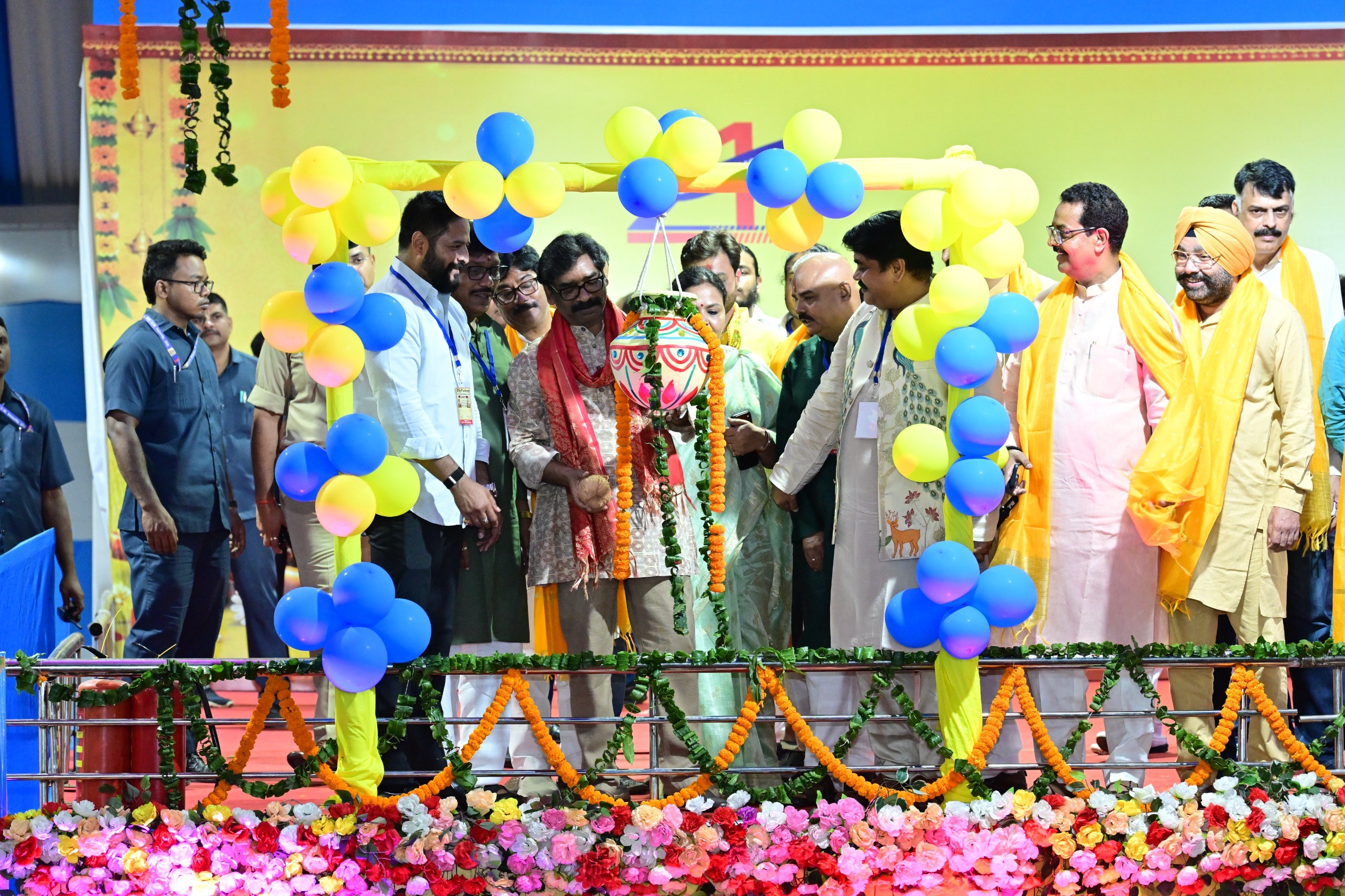 Hemant Soren Joins Krishna Janmashtami and Dahi Handi in Ranchi