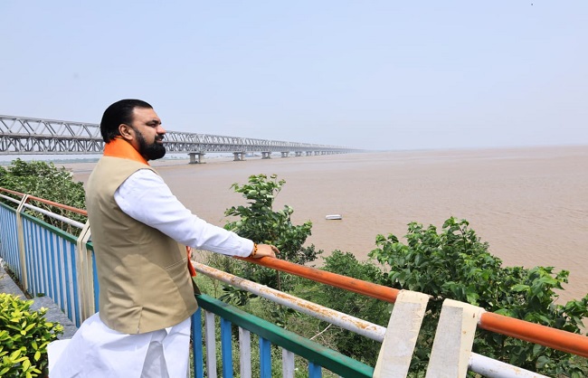 Ganga Water Level Rises, CM Samrat Choudhary Inspects Patna Ghats