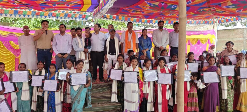 68 Tribal Families Receive New Homes on First Day of Navratri in Pirpainti