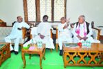 Speaker Ravindranath Mahto, MP Sarfaraz Ahmad Pay Tribute to Rupi Soren