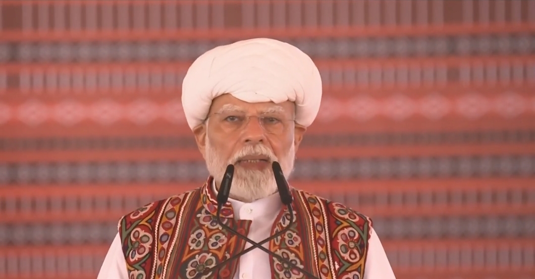 Prime Minister Modi transfers Rs 19,000 crore to farmers' accounts; dedicates animal research center to the nation