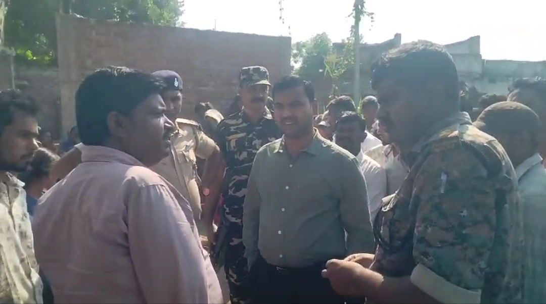 Jharkhand Horror: Two Brothers Flee After Killing Elderly Man Over Black Magic Suspicion